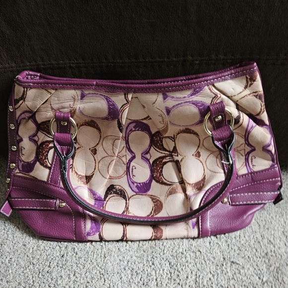 Purse - Picture 1 of 2